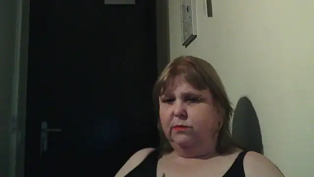 Sylviastar46 live sex cam