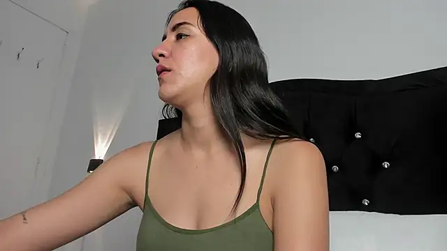 gisell_antonella's cam snapshot