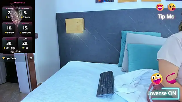 Andhrea_Vale live sex cam