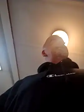 Yankeedave420 live sex cam