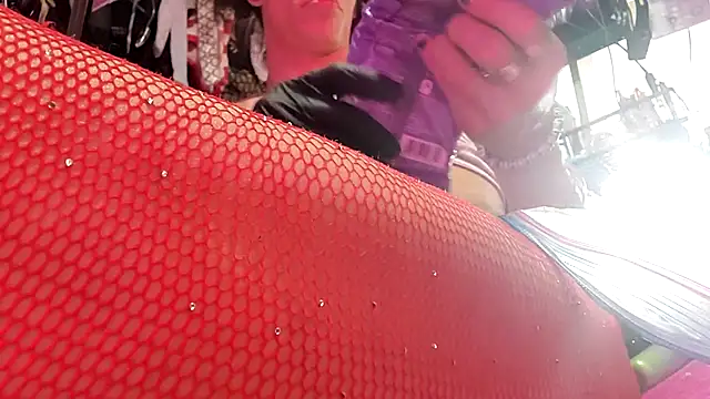 gurlnips live sex cam