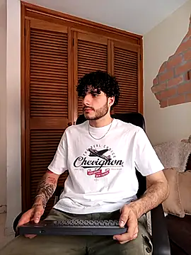 Rafael_Mendezz live sex cam