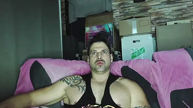 XxBigboybandxX live sex cam