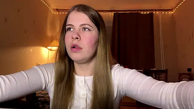 MaevAmy's cam snapshot