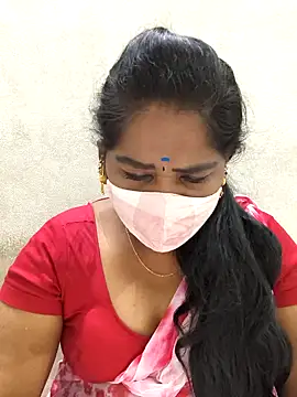 MaaliiiPonuTamil's cam snapshot