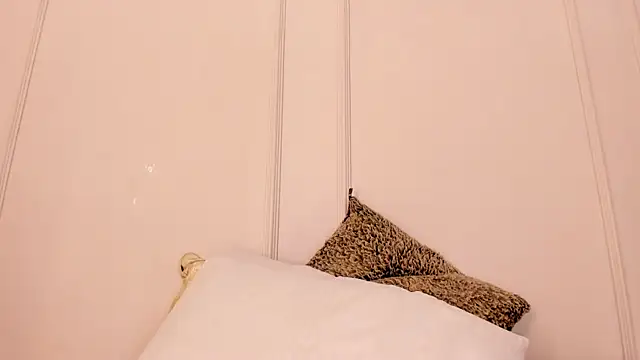 Mariapettit live sex cam