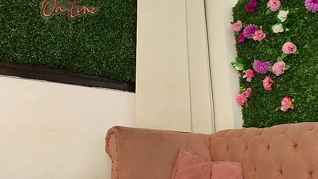 sofia_laverde's cam snapshot