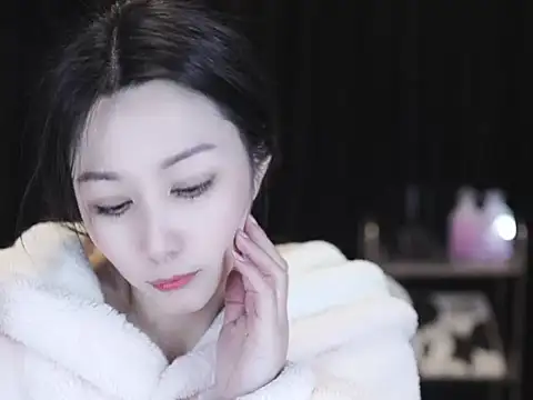 Nuyoah-77 live sex cam