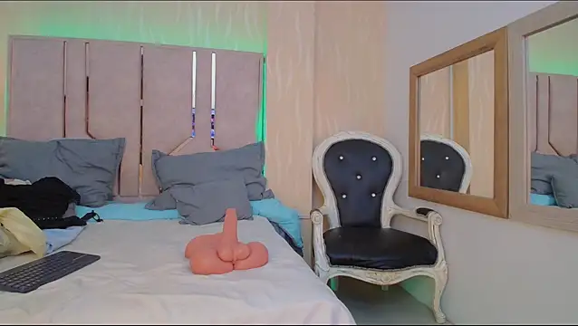 CaseyMoon live sex cam