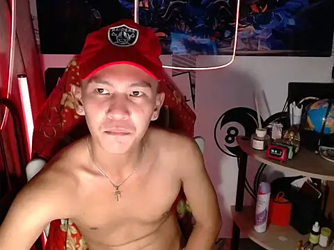 RalfAsian25's cam snapshot