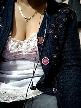 Ezabelljohn live sex cam