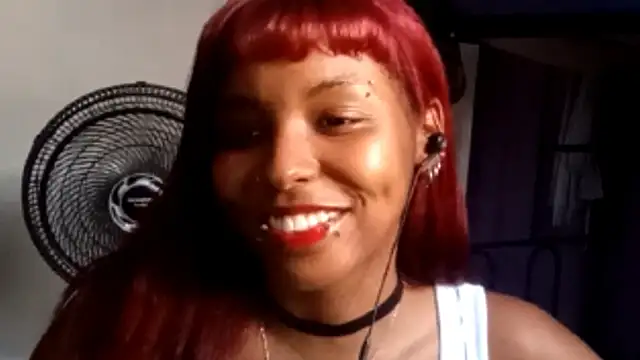 LorenaYounglove live sex cam