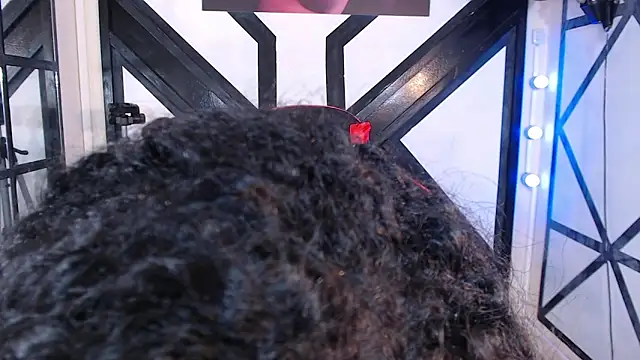 veronica_em1's cam snapshot