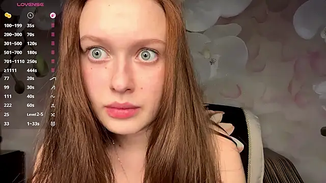 LoryMusetti live sex cam