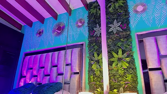 Mari_cooper1's cam snapshot