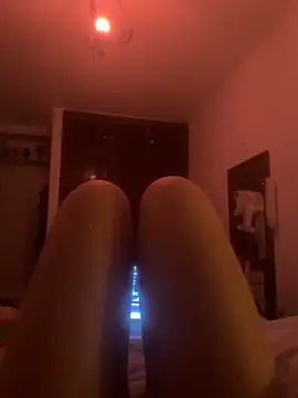 witchdub's cam snapshot