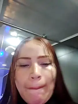 Crystaa12's cam snapshot