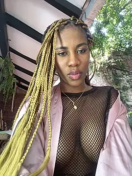 LucianaaMorena's cam snapshot