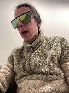 mrs__unknown's cam snapshot