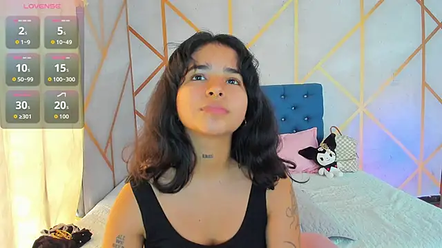 _vaiolet_owo's cam snapshot