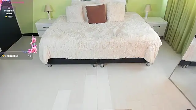 Celeste_Rous__'s cam snapshot