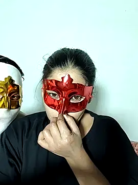 Heena-143 live sex cam