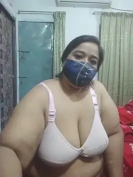 momo_loves's cam snapshot