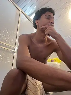 Masterikee live sex cam