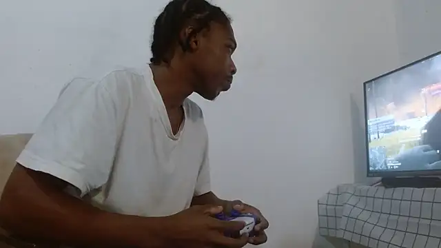 Larry-n-clouds live sex cam