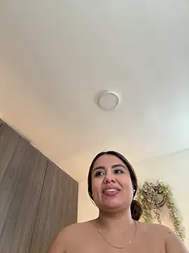 valeria2019hot live sex cam