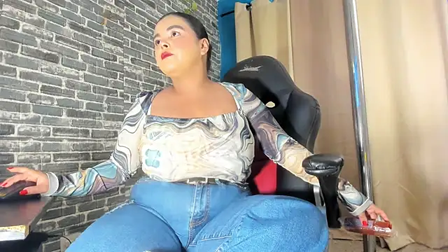 iam_samy_'s cam snapshot