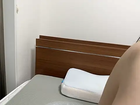 Gokujyo-Namanaka live sex cam