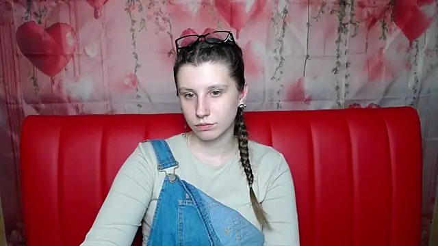 LilianaShine live sex cam