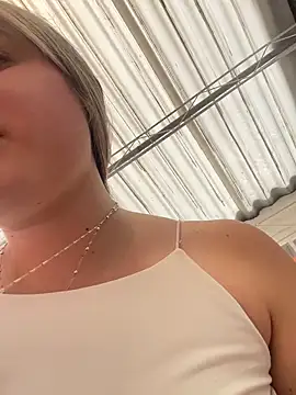 imlindapink live sex cam