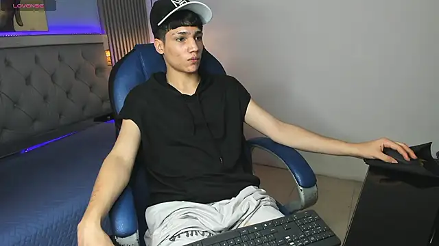 SamBlack_ live sex cam