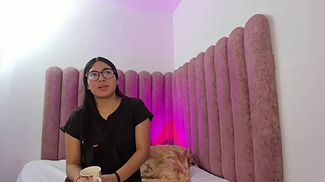 Scarlet_Live's cam snapshot