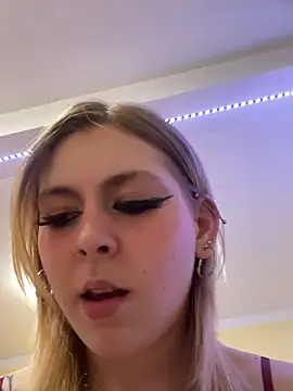 Milli-Kiss's cam snapshot