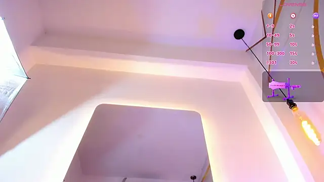 Juliett_Adams_'s cam snapshot