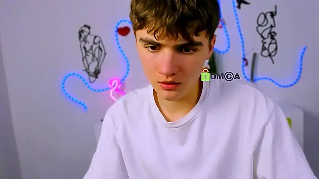 emil_lucky live sex cam