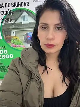 Alysson-- live sex cam