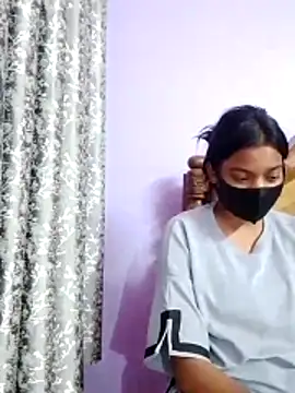 Student12th's cam snapshot