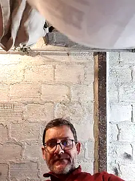 BobZlasu's cam snapshot