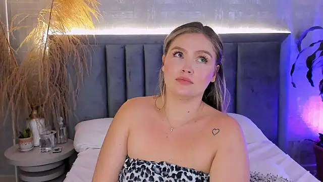 GaiaBaker's cam snapshot