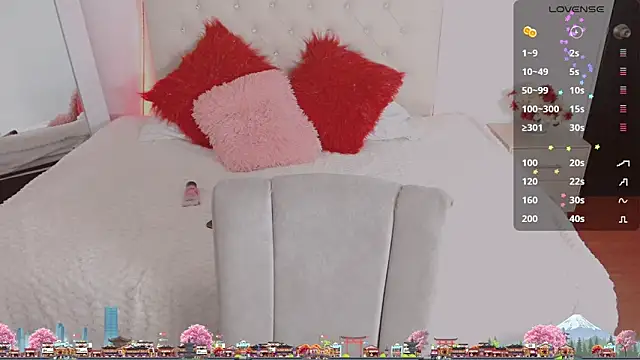 june_fox's cam snapshot