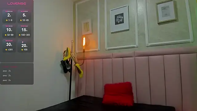 Luna_cocoa live sex cam