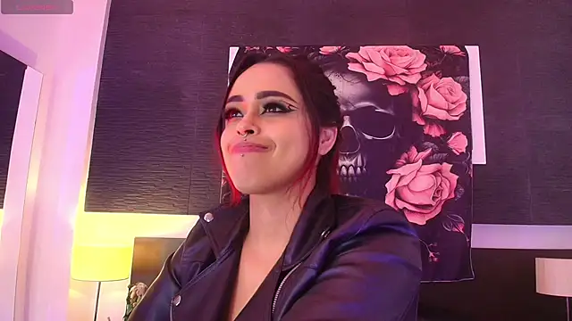 EvaaFoxxy1 live sex cam