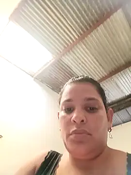 Hugueboobs_chantall_'s cam snapshot