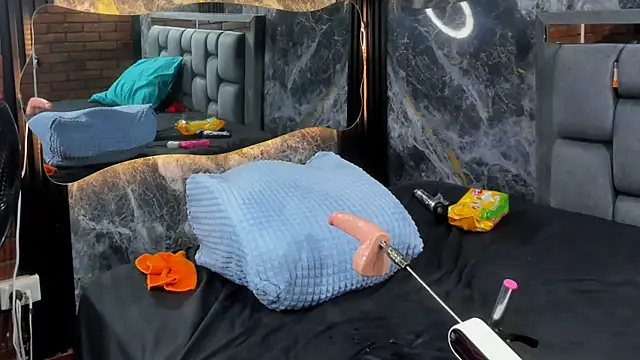 Couple_Gold69 live sex cam