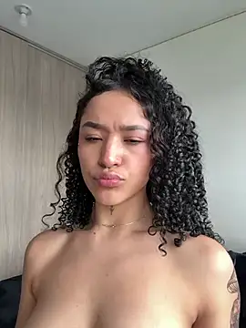 crystal_dlun's cam snapshot