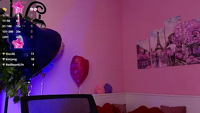 Inari_Okami_'s cam snapshot